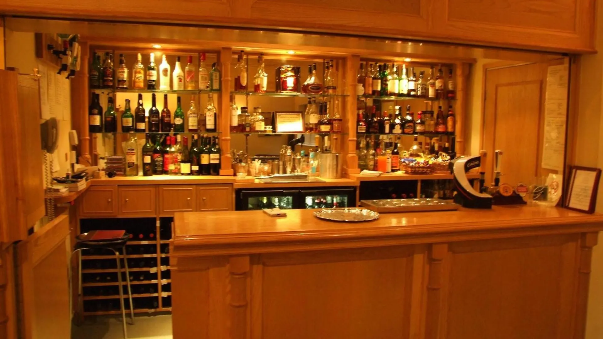 Haigs Hotel Берксвэлл